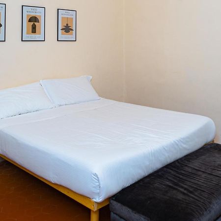 Elegant Apartment Near Piazza Della Signoria Florence Exterior photo